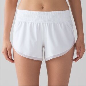 WHITE LULU SHORTS